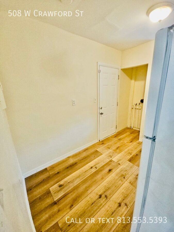 508 West Crawford Street - Photo 3 of 24