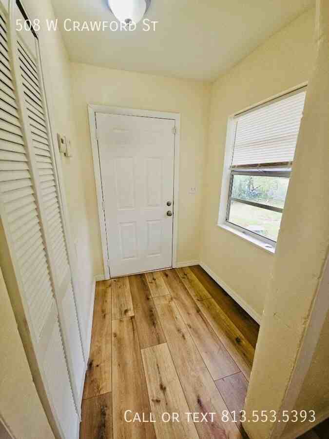 508 West Crawford Street - Photo 4 of 24