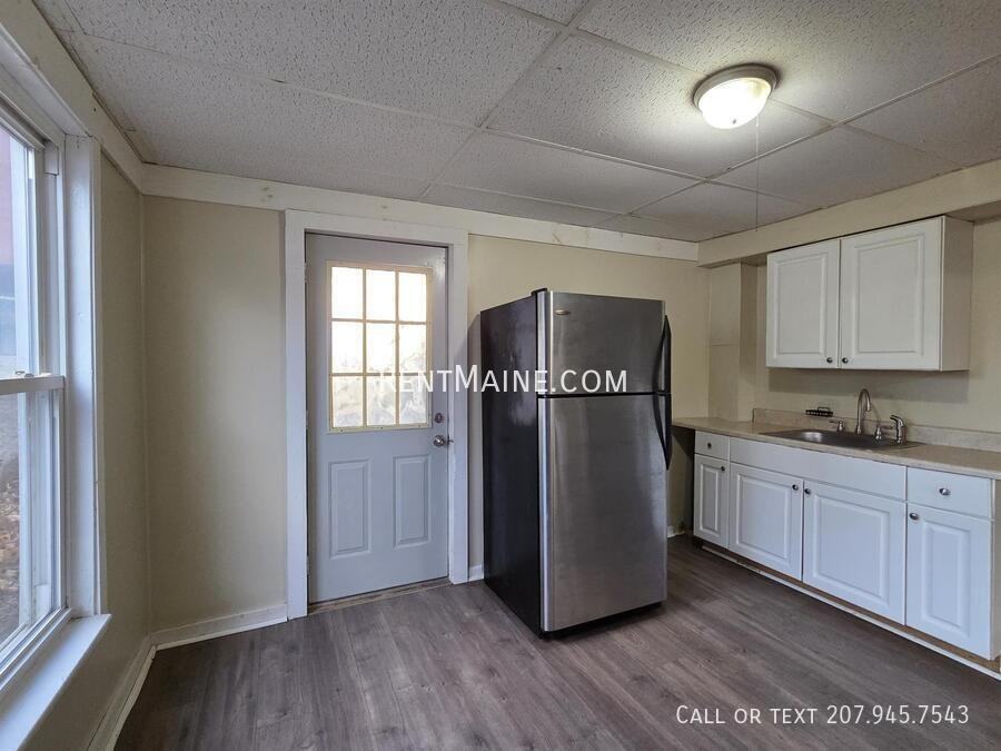 29 Elm St #1 - Photo 3 of 15