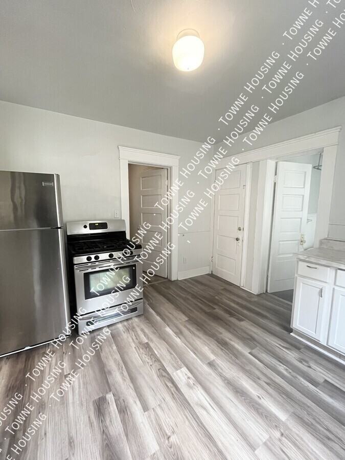 2099 Niagara St #1 - Photo 7 of 12