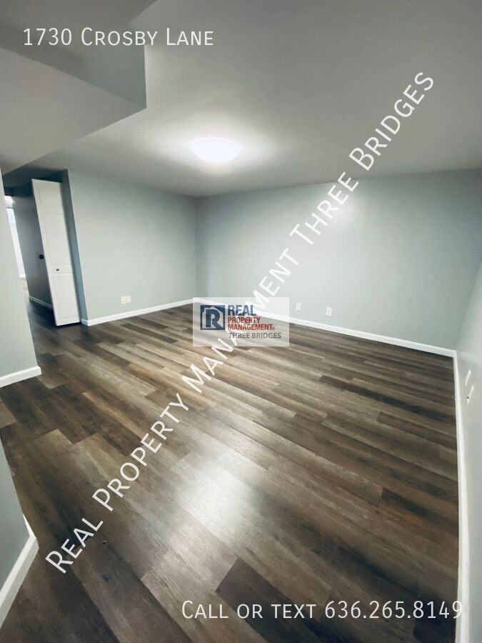 1730 Crosby Lane - Photo 7 of 16