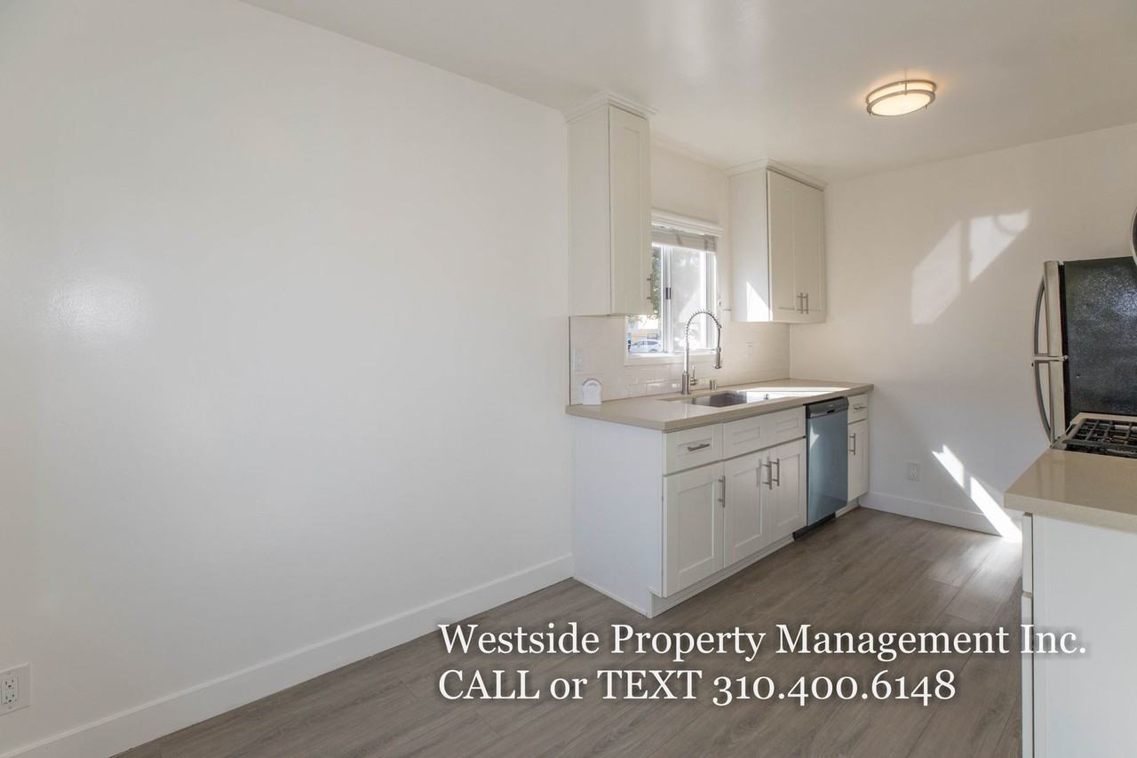 1317 18th Street #A - Photo 3 of 21