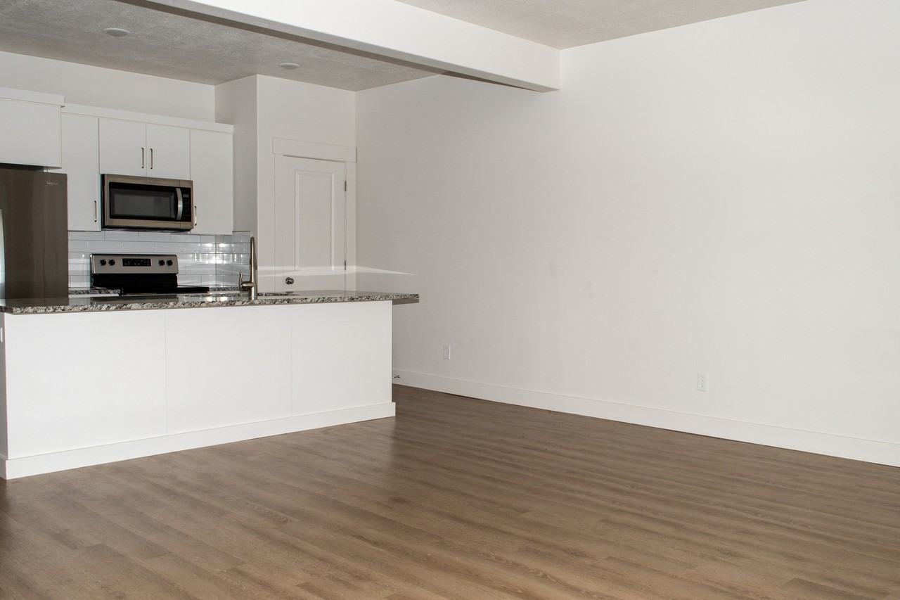 418 418 1580 East 418 South 1580 E #1 - Photo 3 of 23