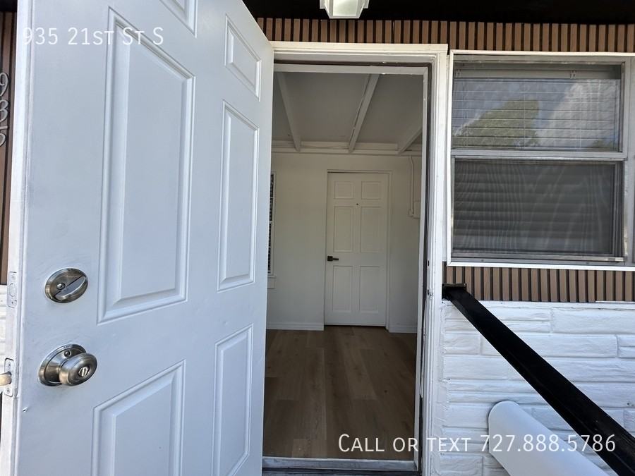 935 21st Street South - Photo 2 of 27