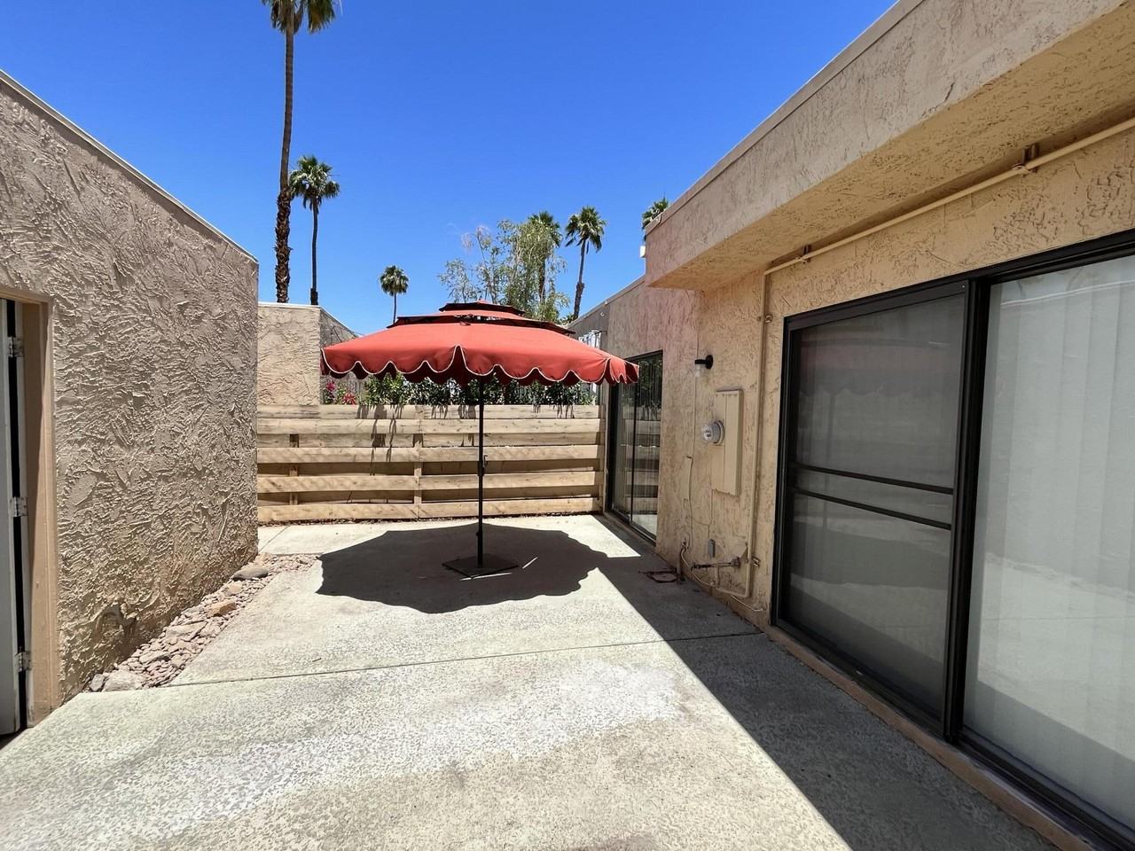 47974 Oasis Court #47974 - Photo 6 of 28