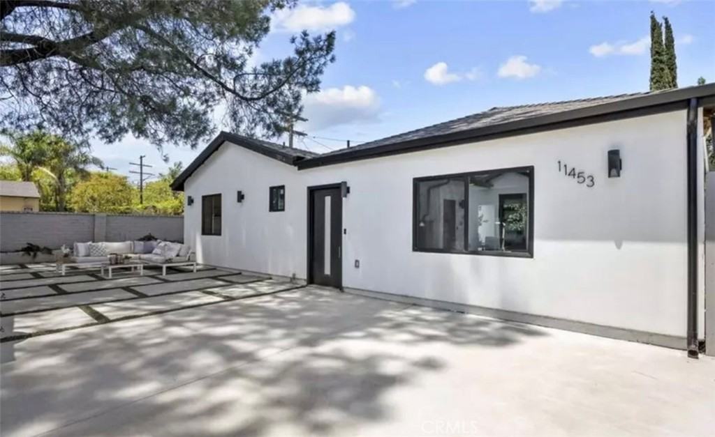 11453 Calvert Street #11453 - Photo 5 of 16