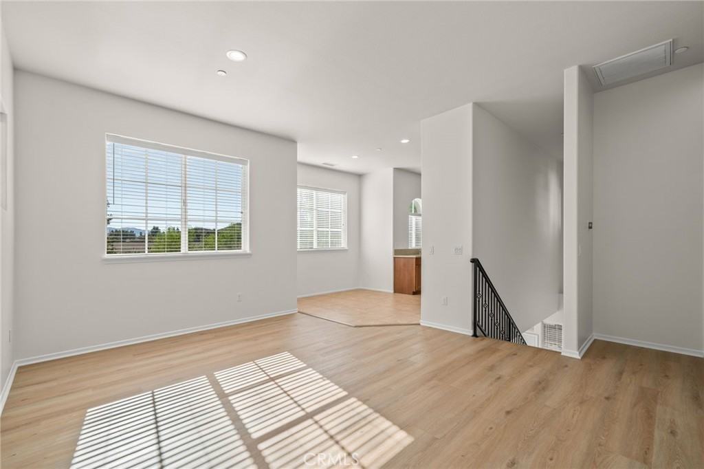 5310 Colodny Dr #5310-5 - Photo 7 of 40