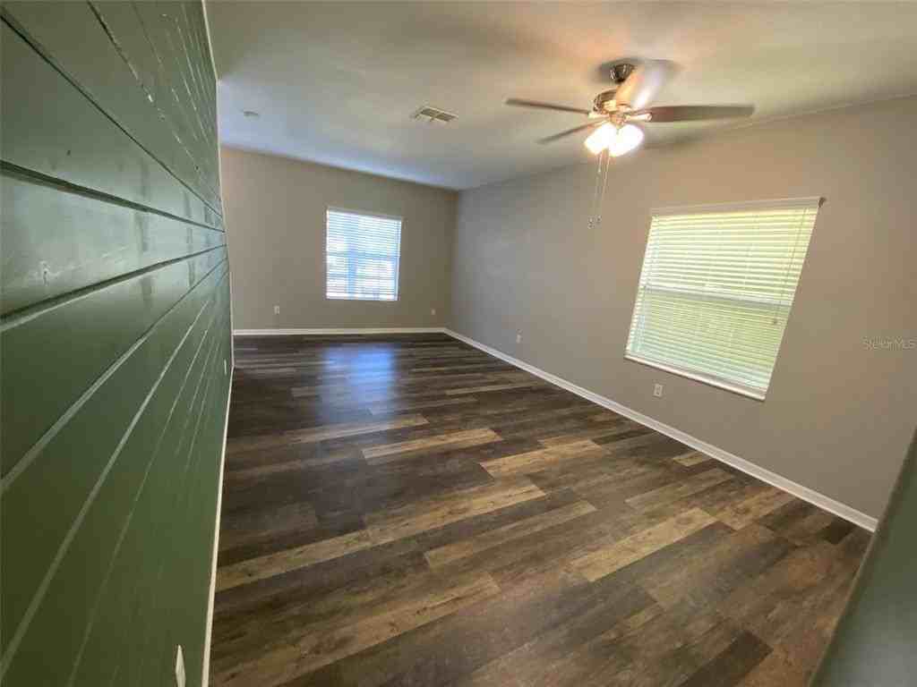 909 Meadow Glade Dr #909 - Photo 2 of 20