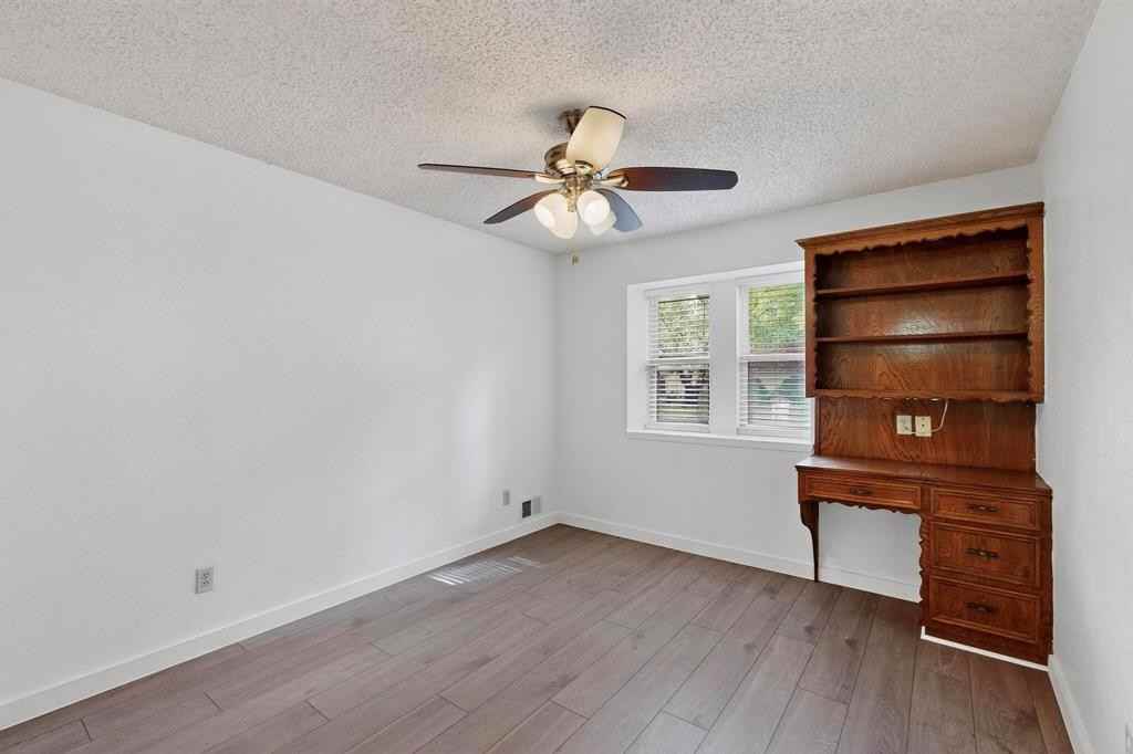 1301 Warwick St #1301 - Photo 2 of 38