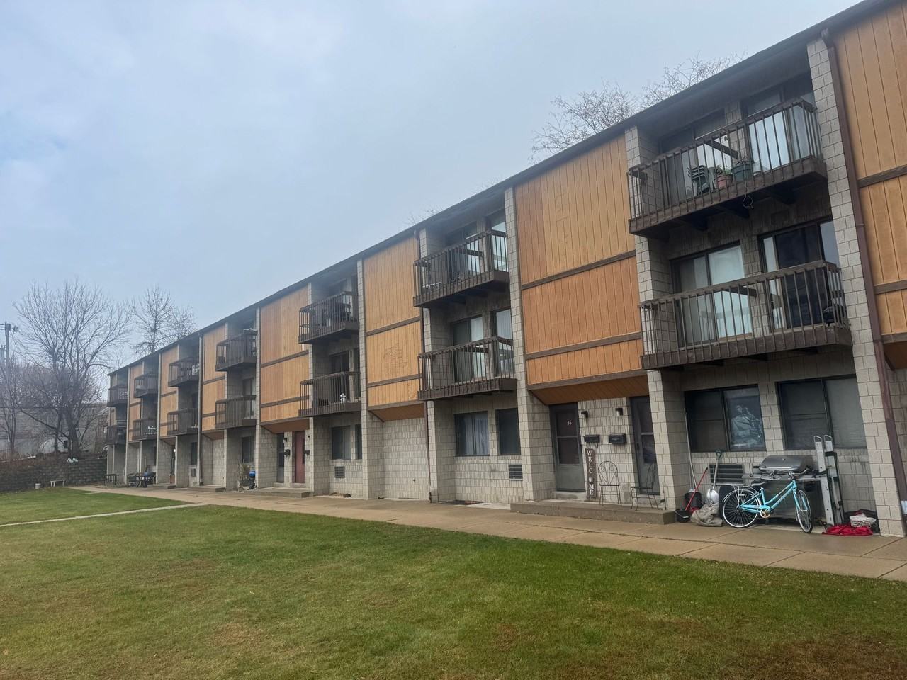 Clement Terrace - Photo 4 of 4