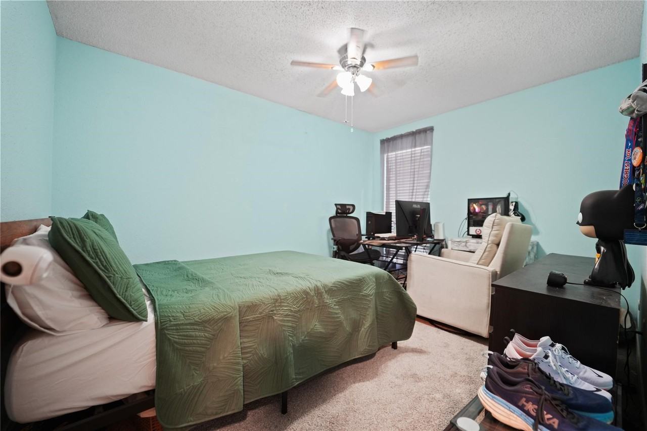 1314 Town Cir #1314-1 - Photo 7 of 17