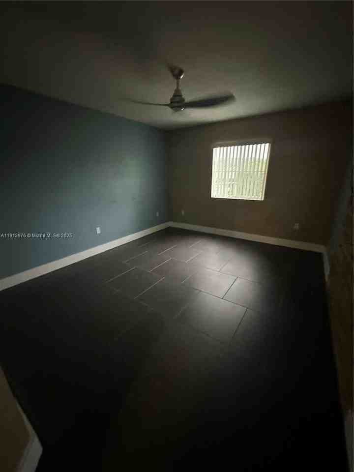 27326 Sw 142nd Ct #27326 - Photo 4 of 22