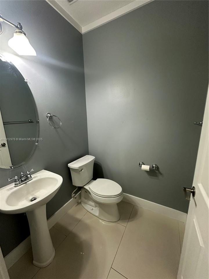 27326 Sw 142nd Ct #27326 - Photo 5 of 22