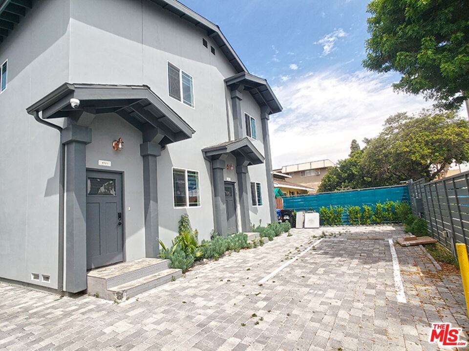 413 N Harvard Blvd #413-413 - Photo 6 of 17