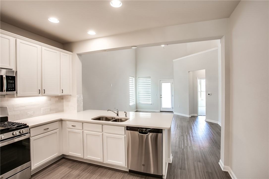 701 Durness Drive #701 - Photo 5 of 25