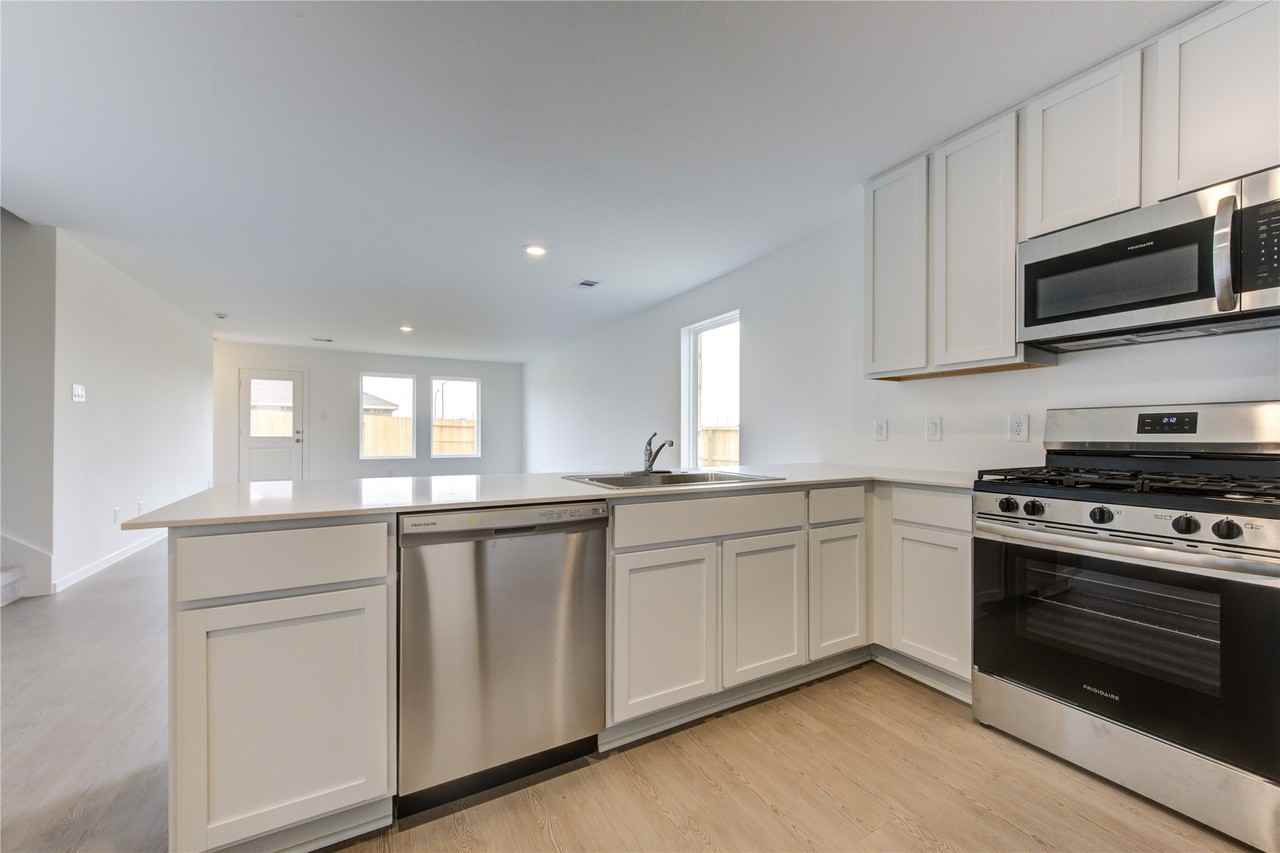 29002 Pearl Barley Way #29002 - Photo 3 of 50