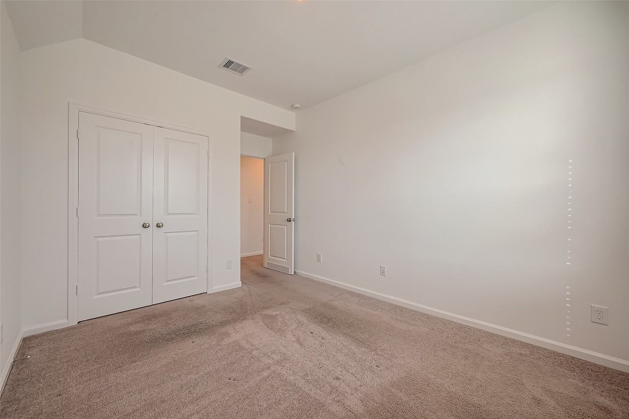 5010 Slate Port Ct #5010 - Photo 5 of 39