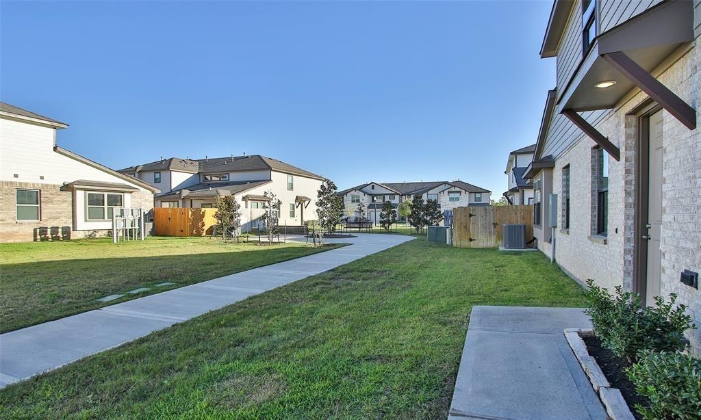 7124 Elgin St #7124 - Photo 7 of 19