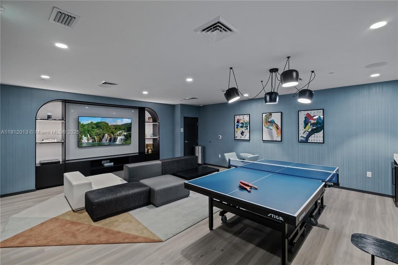 101 Diplomat Parkway