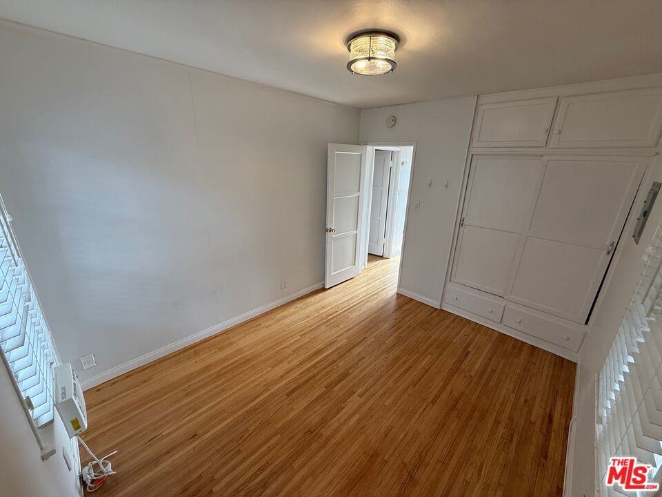 1155 North Genesee Avenue #1155 - Photo 4 of 28