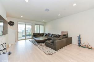 featured image of 175 Frame #175