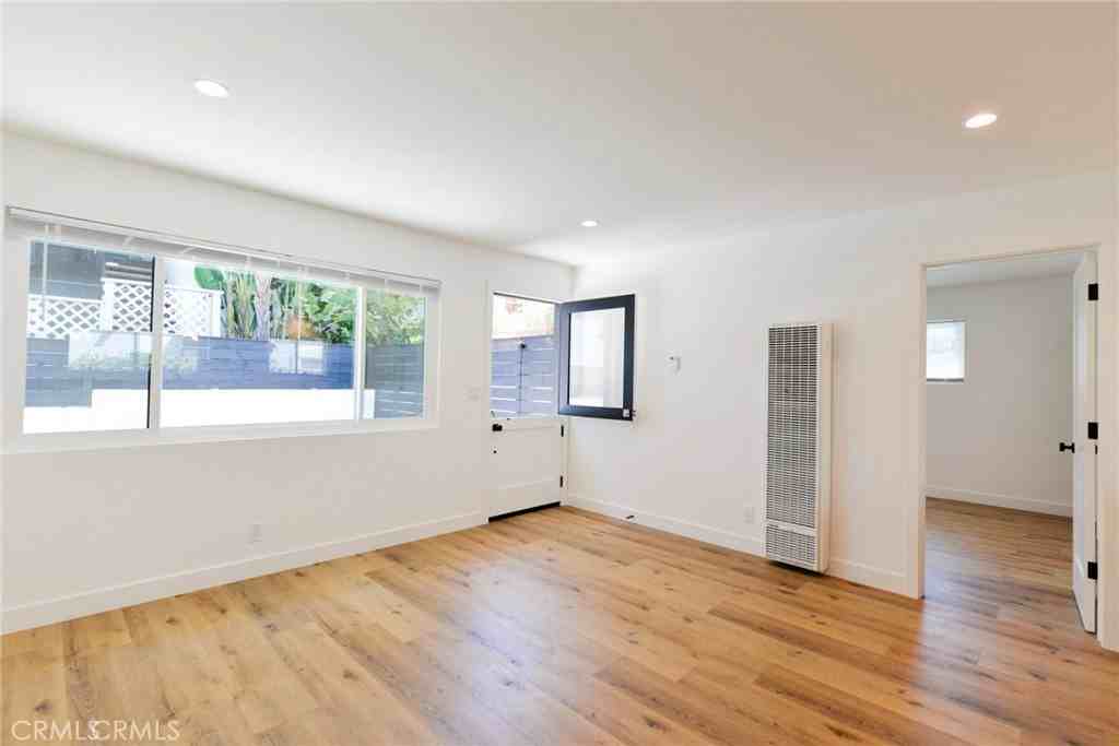 223 Avenida De La Grulla #223B - Photo 4 of 11