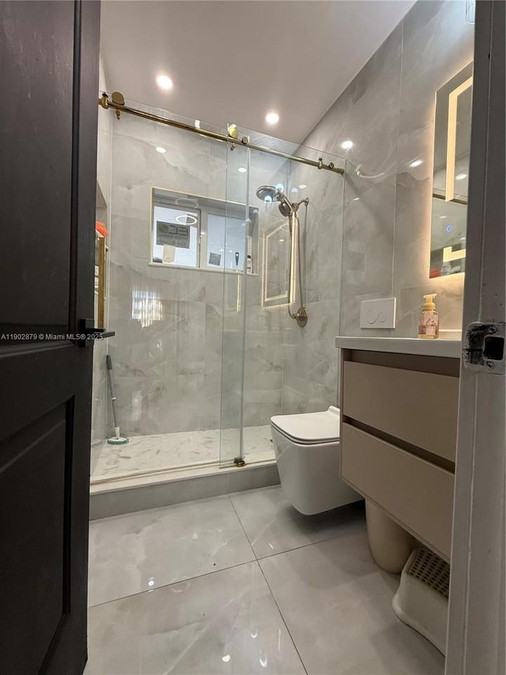 6464 West 11th Avenue #6464 - Photo 5 of 18