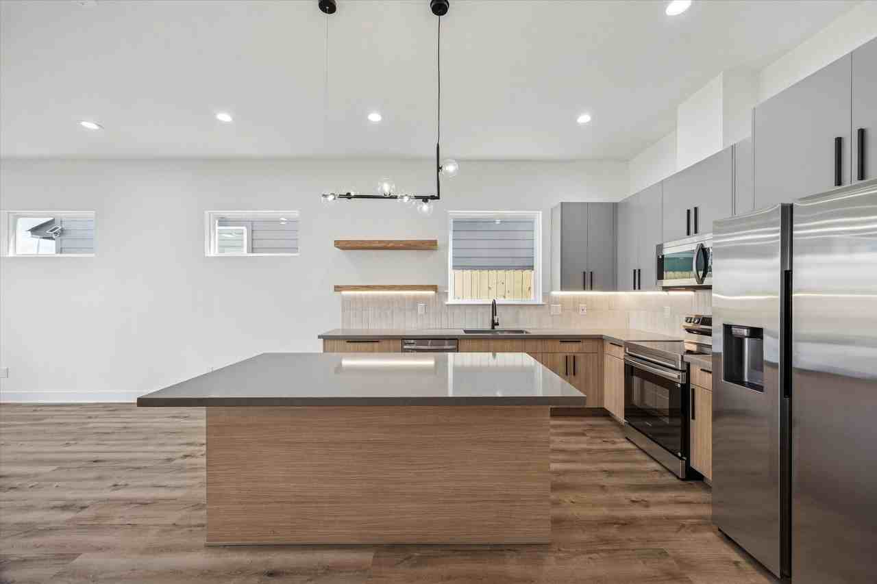 3719 Lydia Street #3719B - Photo 5 of 20