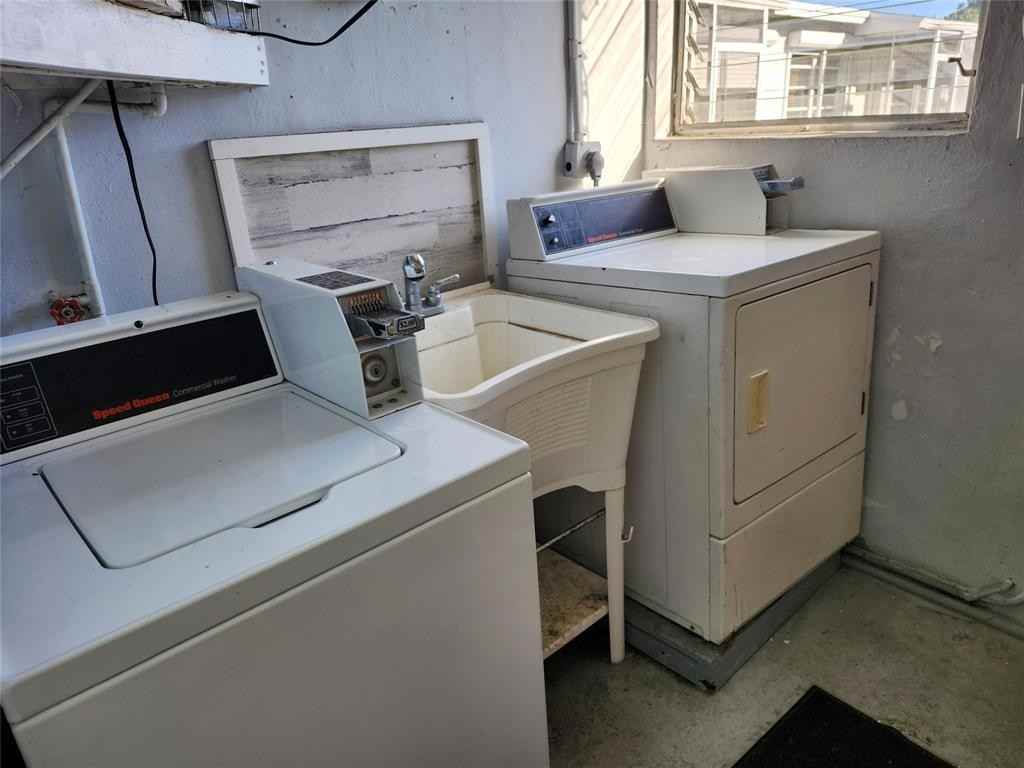 2213 Lincoln Street #2213-14 - Photo 4 of 9