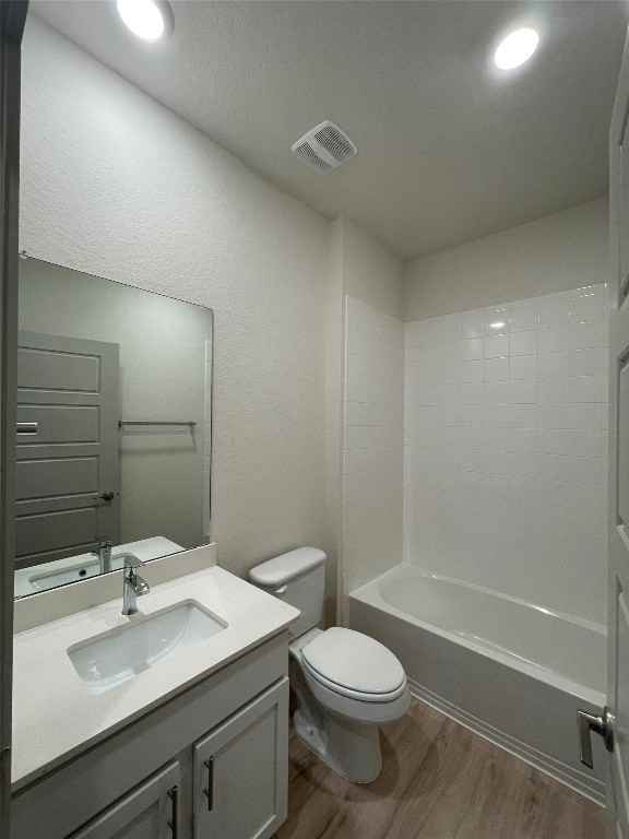 13900 Zuhause Drive #13900 - Photo 5 of 12