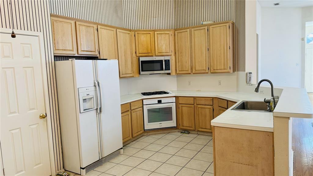 6921 Barbican Drive #6921 - Photo 3 of 26