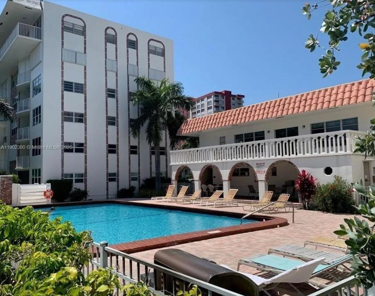 3181 South Ocean Drive #3181-306 - Photo 2 of 34