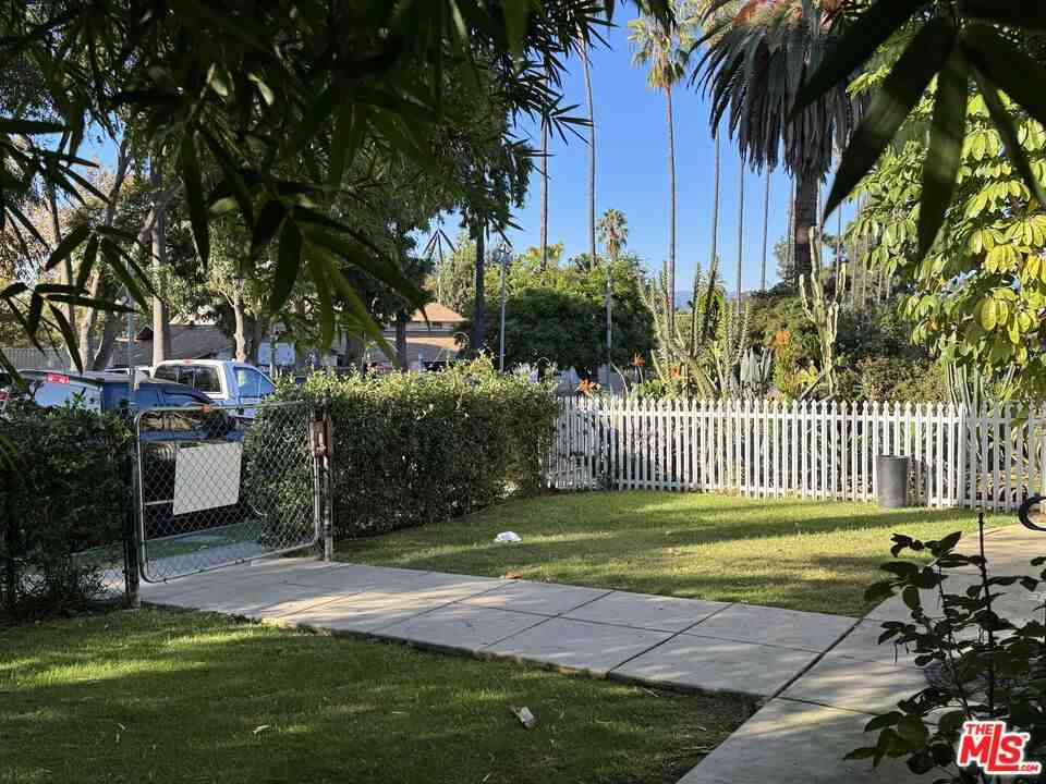 446 S St Louis St #446 - Photo 6 of 25