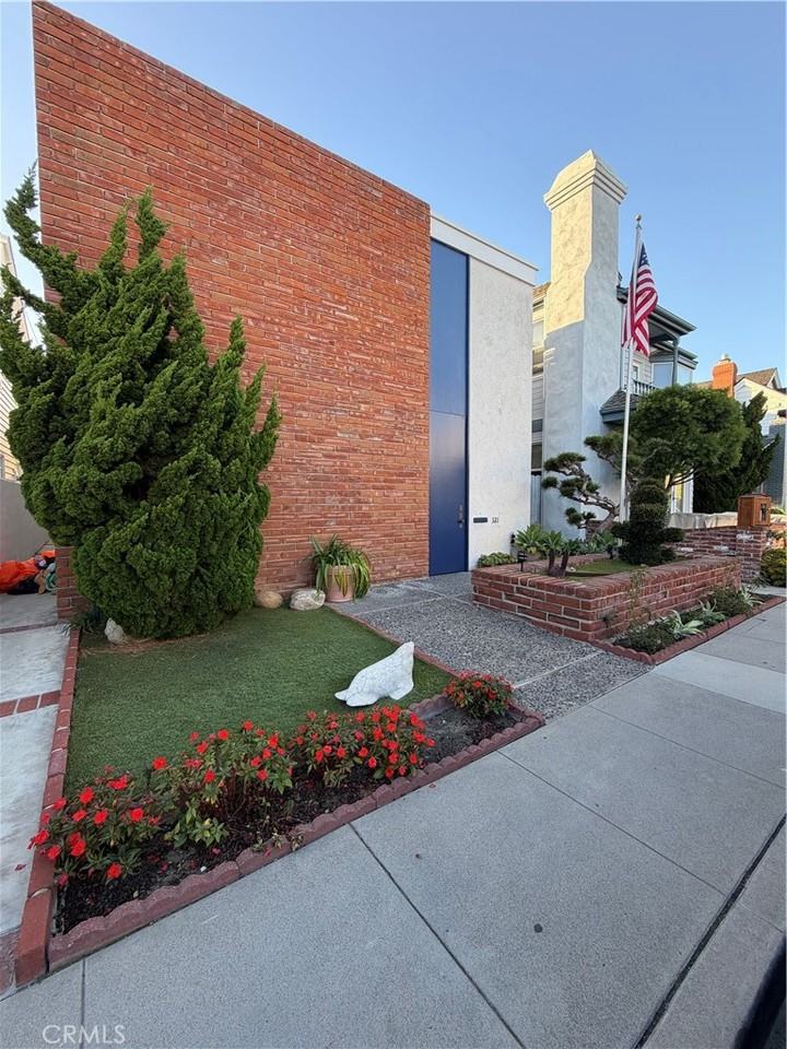 321 Coral Avenue #321 - Photo 4 of 29