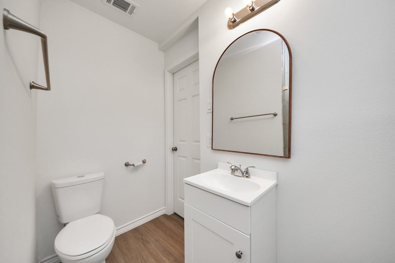 7004 Conley St #7004 - Photo 3 of 32