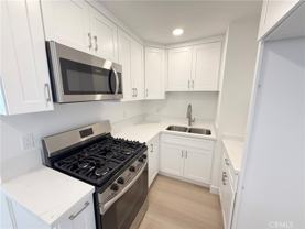 3016 Honolulu Avenue - Photo 1 of 1