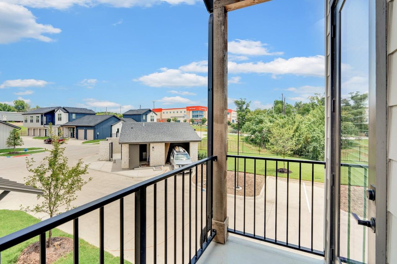 1507A Crossbar Dr #1507 - Photo 6 of 28