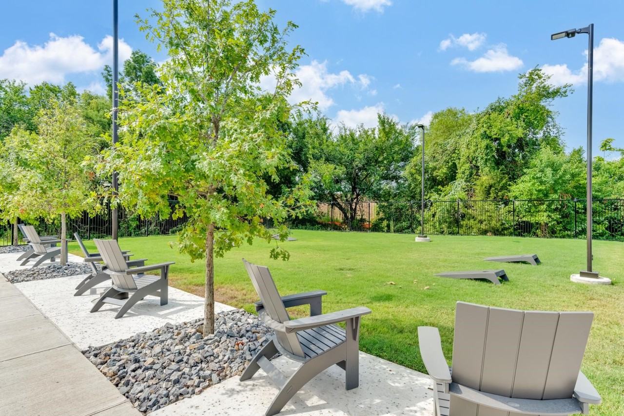 1716 Bernard St #1716 - Photo 7 of 38