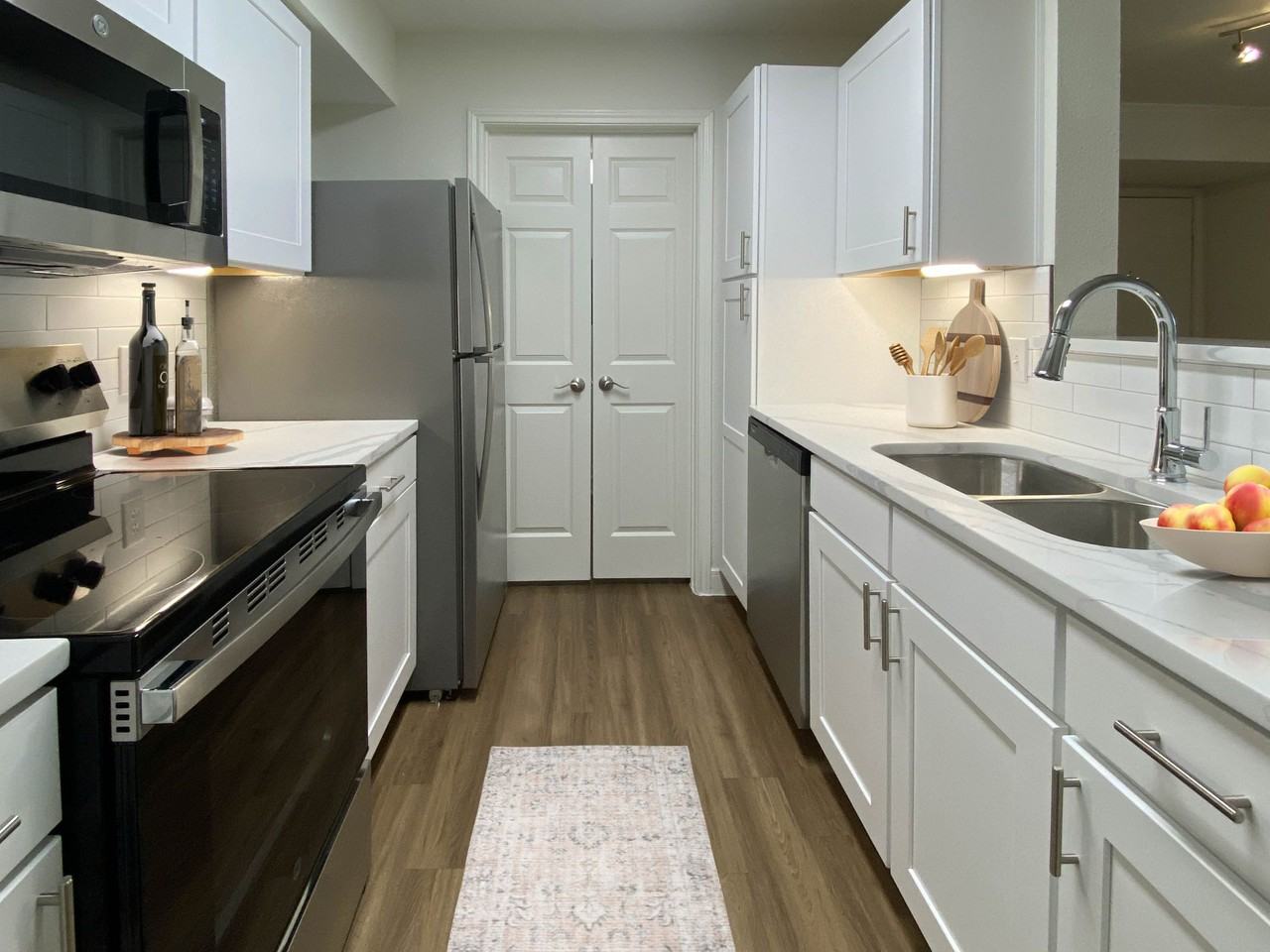 Gables Cityscape - Photo 7 of 24