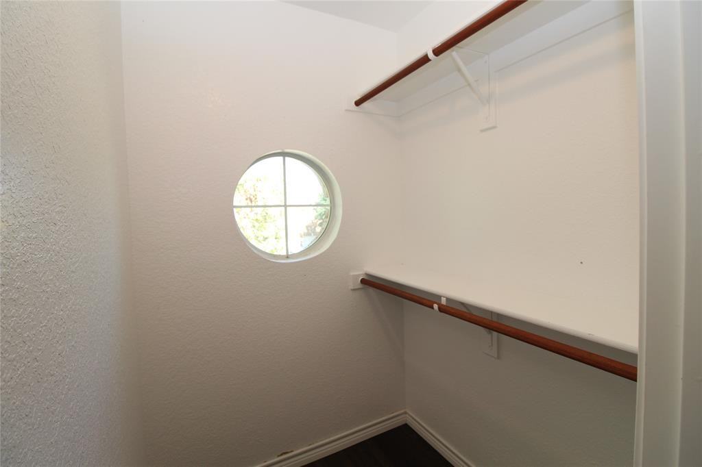 15195 Shellwood Lane #15195 - Photo 3 of 40