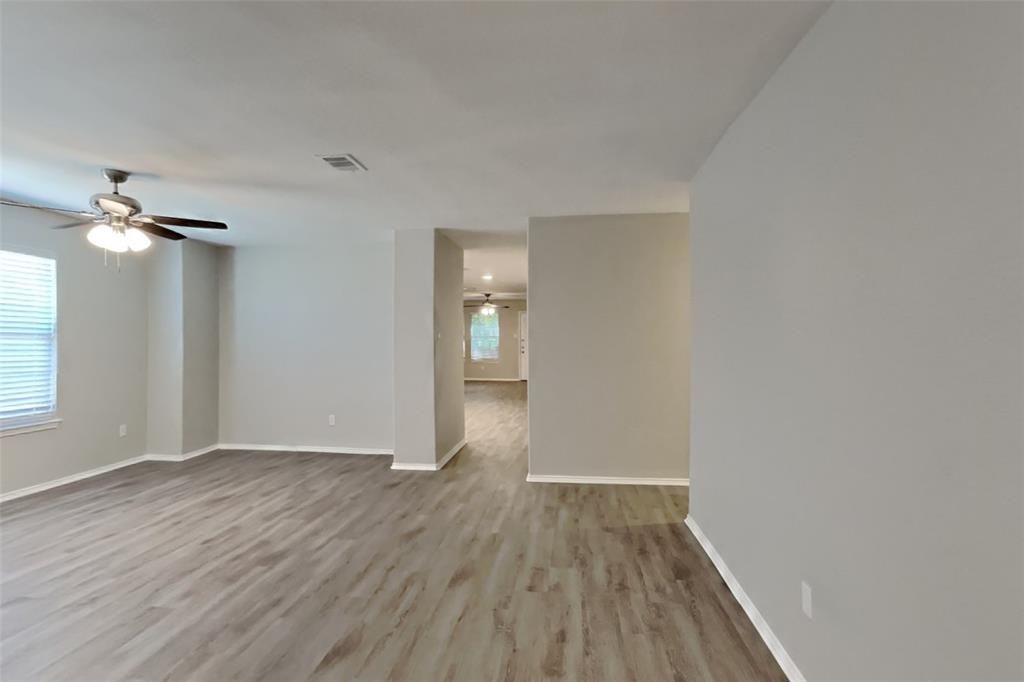 1347 Sw Hillside Dr #1347 - Photo 7 of 20