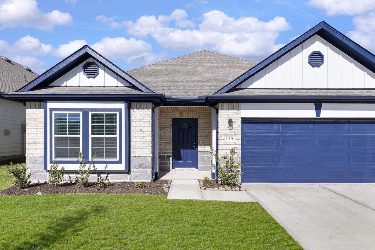 11828 Whirlaway Dr #11828 - Photo 2 of 20