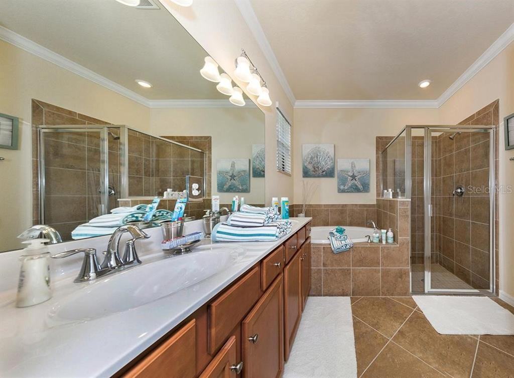 12400 Cinqueterre Dr #12400 - Photo 5 of 37