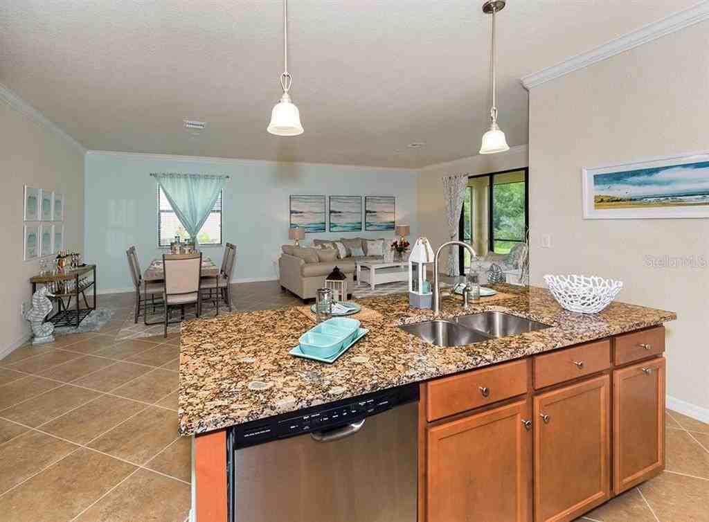 12400 Cinqueterre Dr #12400 - Photo 6 of 37