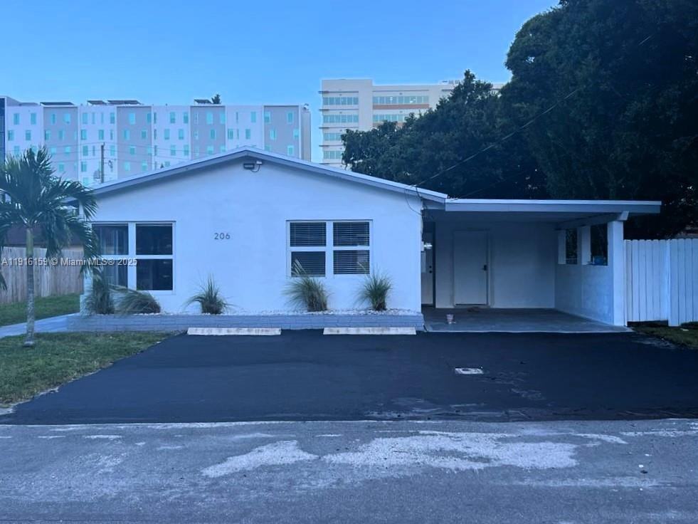 206 Se 10th St #206-1 - Photo 2 of 18