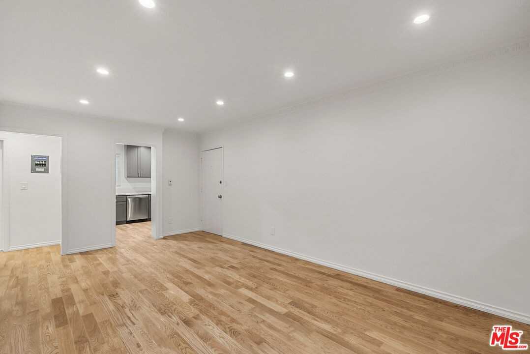 1235 North Harper Avenue