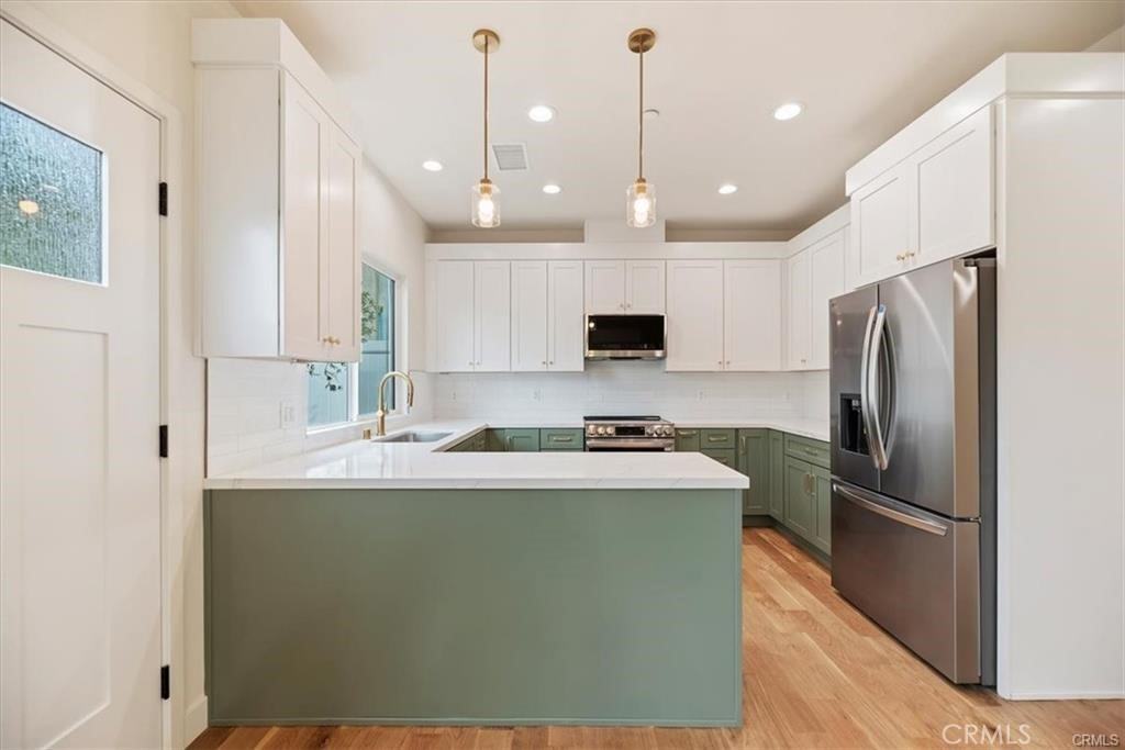 14076 Cornishcrest Rd #14076B - Photo 2 of 17