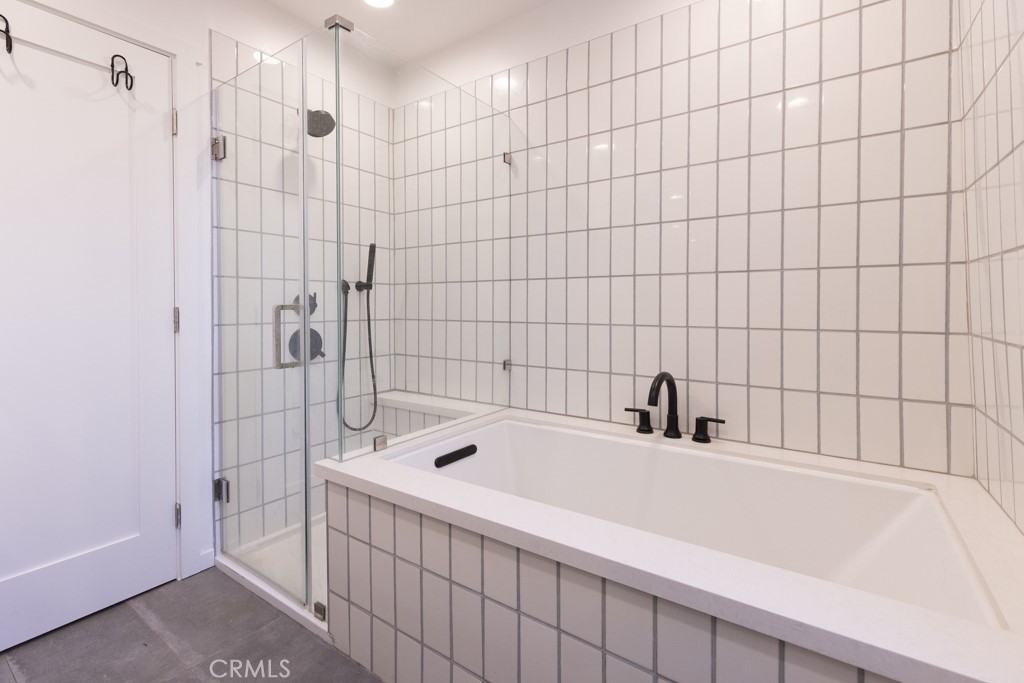 336 Museum Drive #336 - Photo 4 of 15