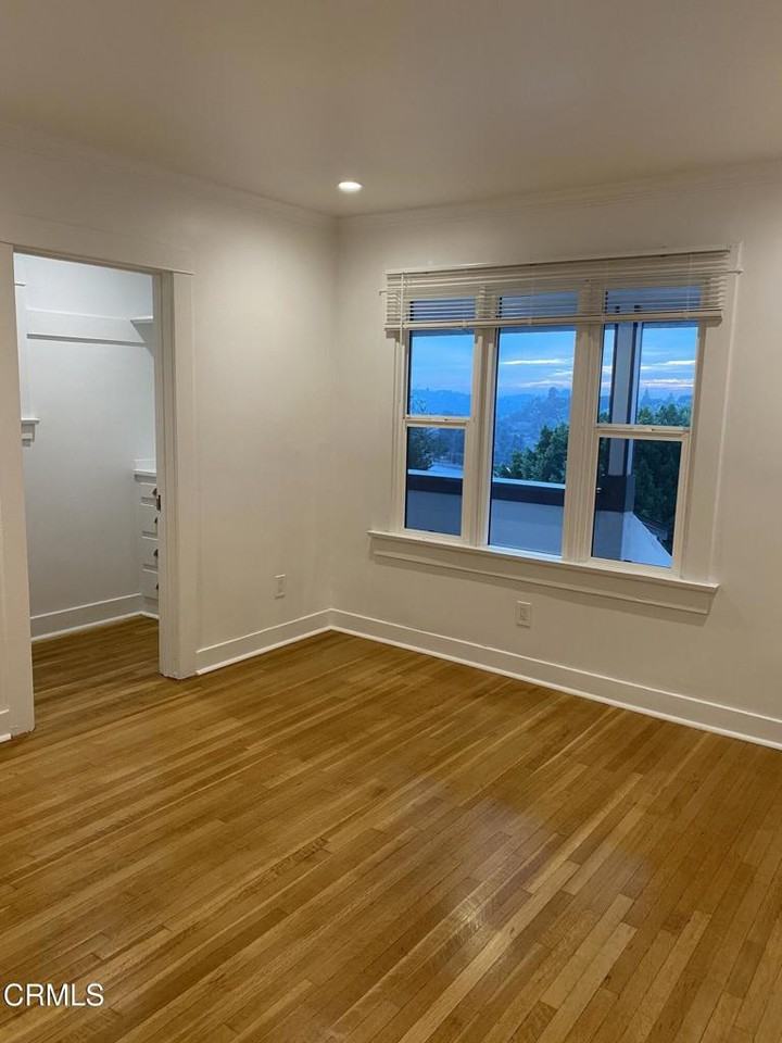 4036 W Avenue 42 #4036 - Photo 5 of 32