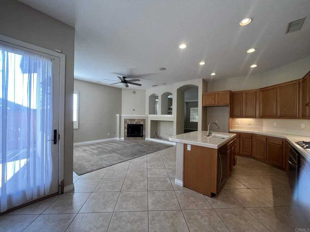 Oak Pl #593 - Photo 7 of 15